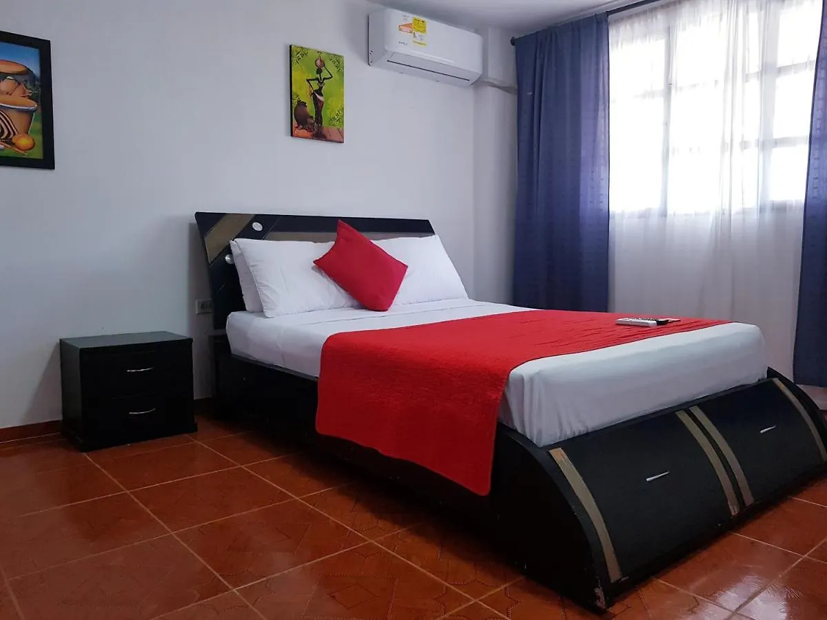 Hotel Media Luna Санта-Марта