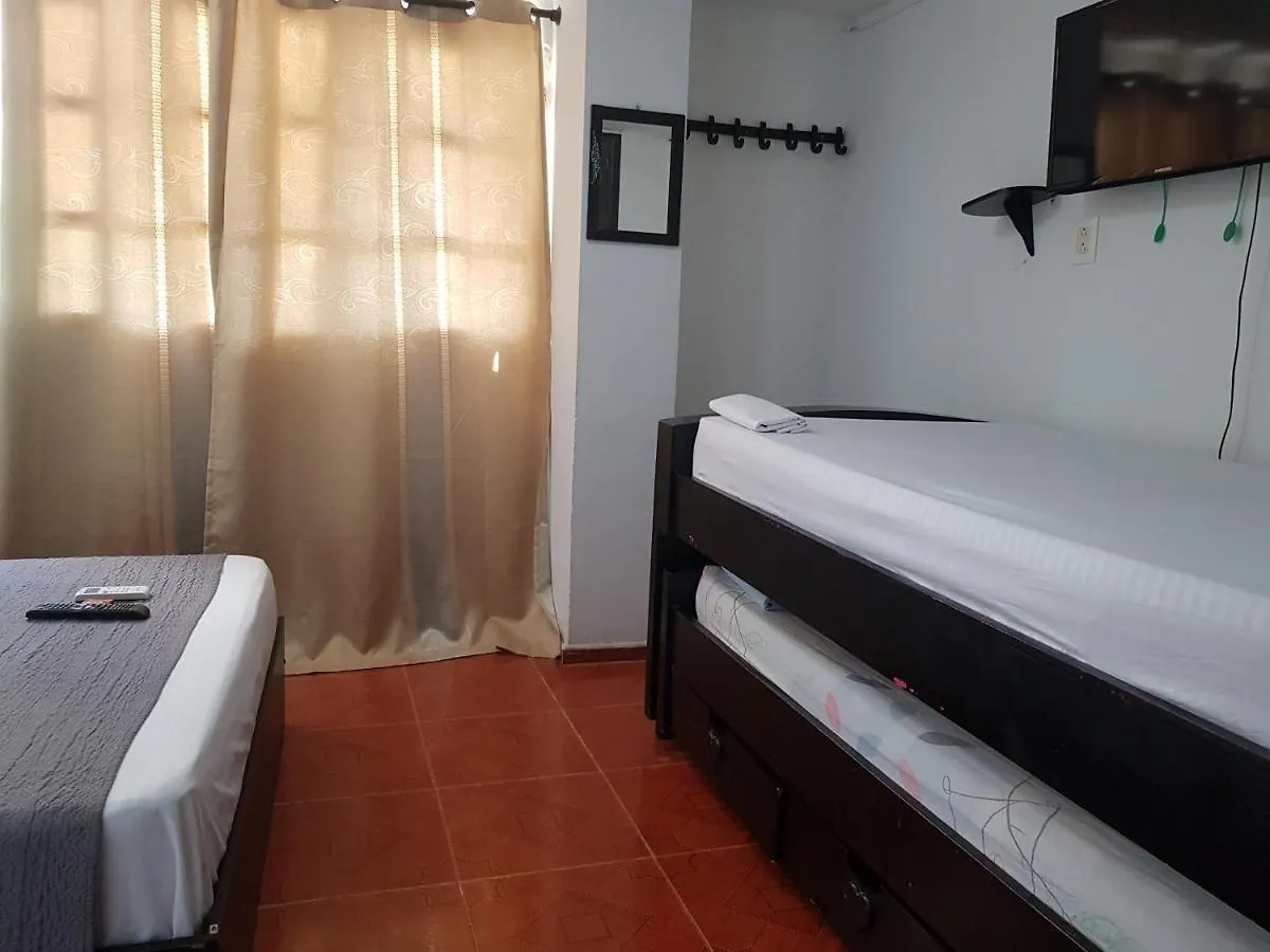 Hotel Media Luna Санта-Марта