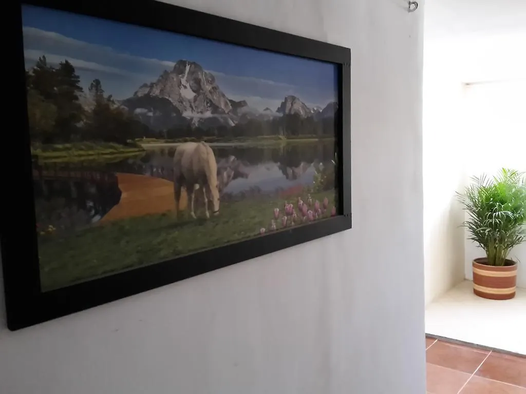 Hotel Media Luna Санта-Марта